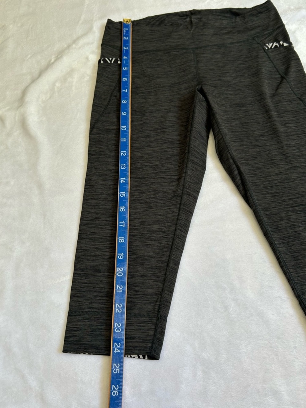 Patagonia Gray Cropped Leggings Size Small - Picture 11 of 11